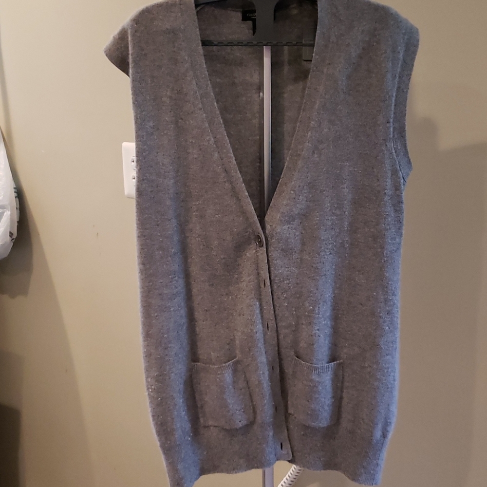 Cashmere vest